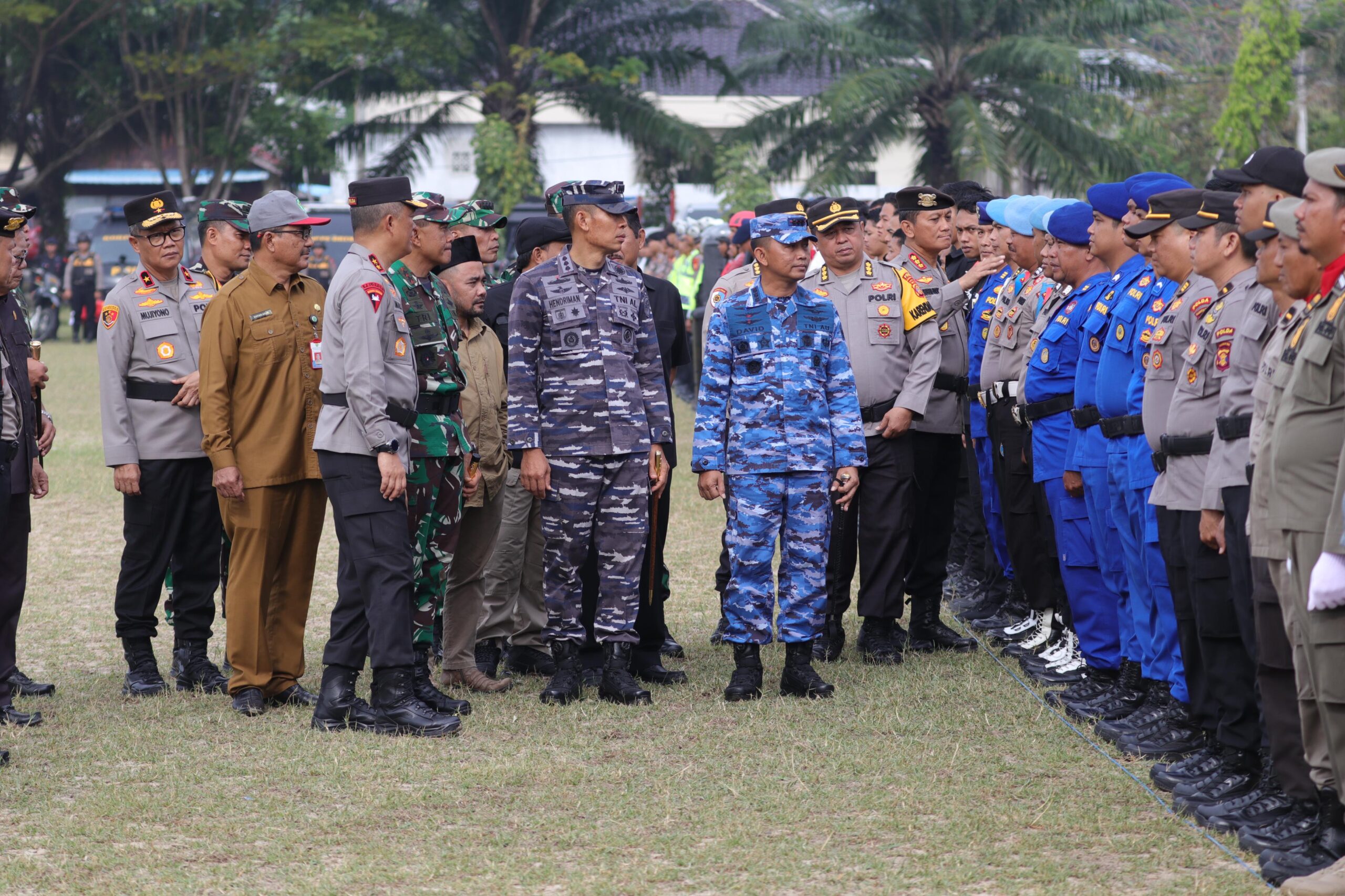 Jaga Sinergitas dan Soliditas, Pangdam VI/Mlw Hadiri Apel gelar Pasukan Operasi Kepolisian Terpusat