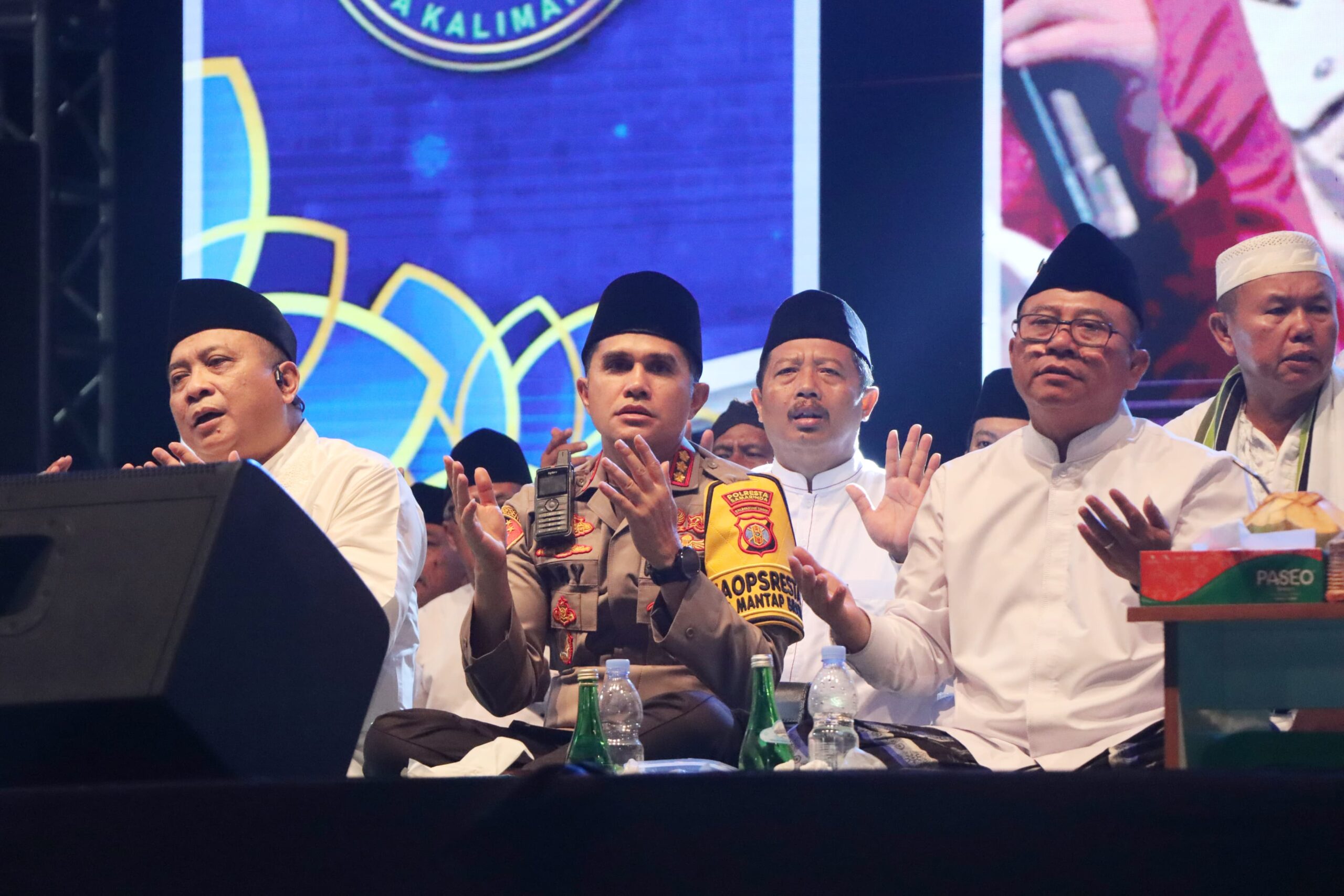 Pengamanan Sholawat Bersama Gus Iqdam di Stadion Gelora Kadrie Oening Samarinda