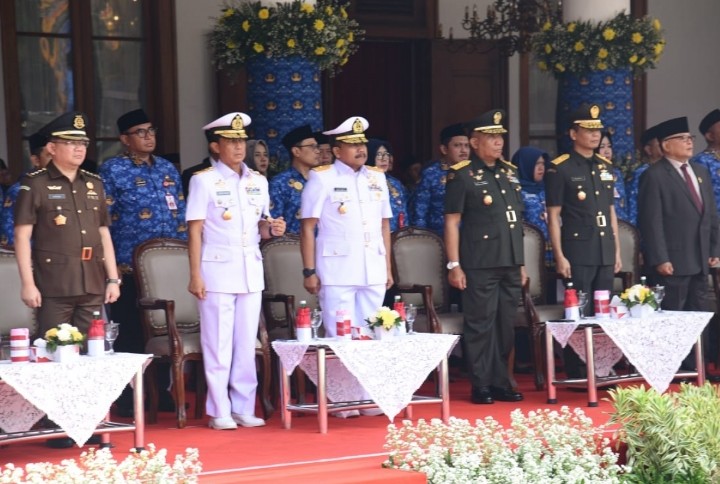 Kapoksahli Koarmada II Hadiri Peringatan HUT Ke-52 Korpri Di Grahadi