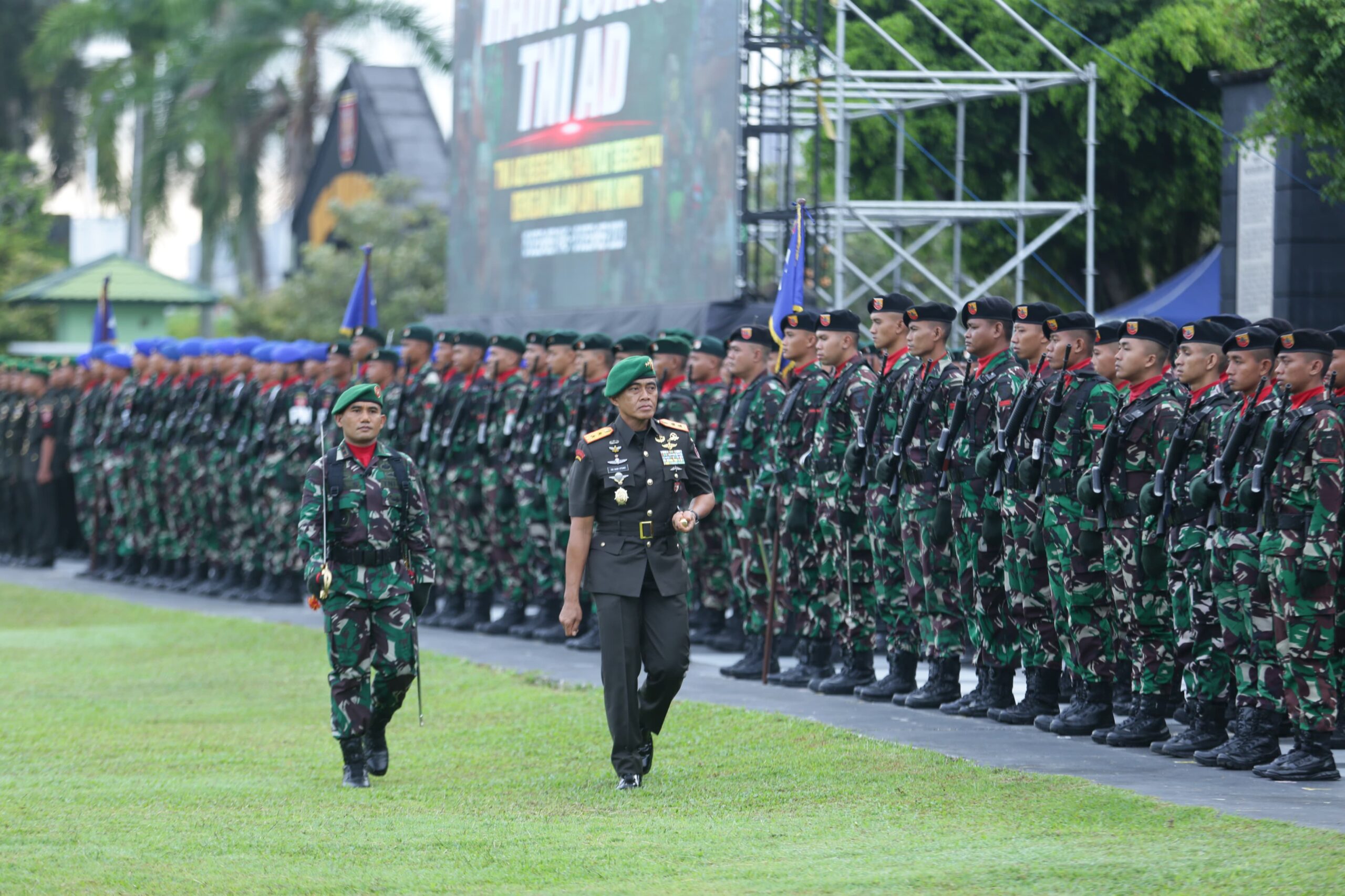 Pangdam VI/Mlw Lepas Dan Sambut Pejabat Baru Di Hari Juang TNI AD Tahun 2023.