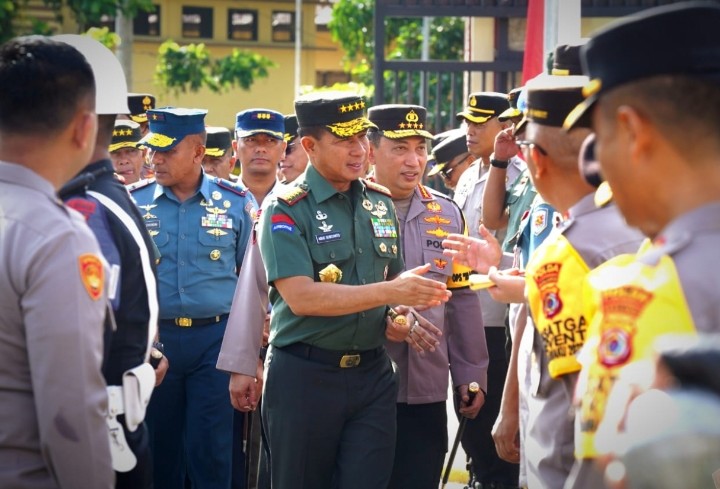 Panglima TNI Apresiasi Prajurit TNI-Polri Maluku Atas Semangat, Niat Ibadah, Loyalitas Untuk NKRI