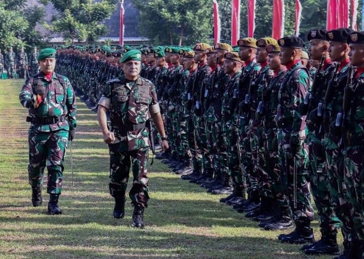 Komandan Batalyon Infanteri 1 Marinir Hadiri Upacara Hari Juang Infanteri Ke-75