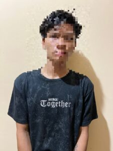 1000623594