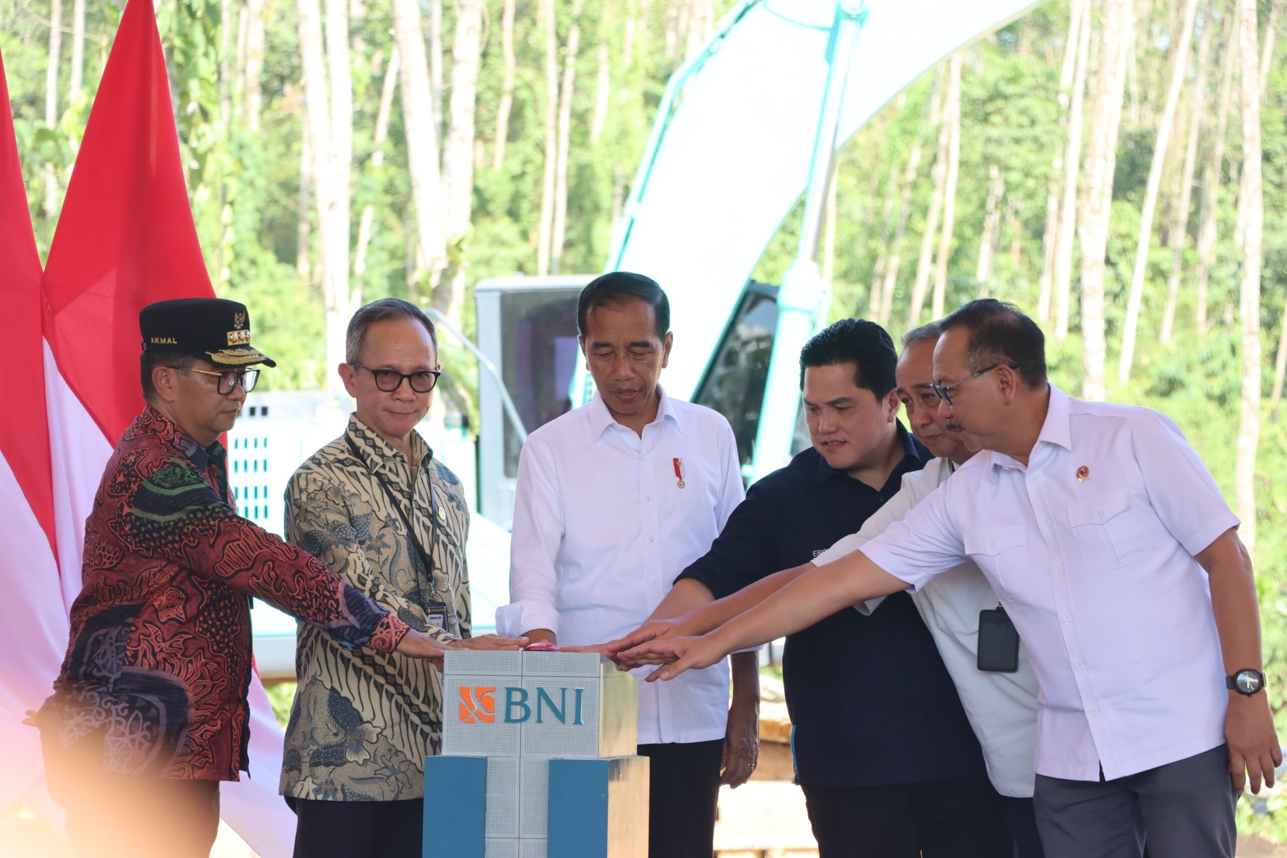 Presiden Jokowi Groundbreaking Tiga Proyek Perbankan di IKN Nusantara