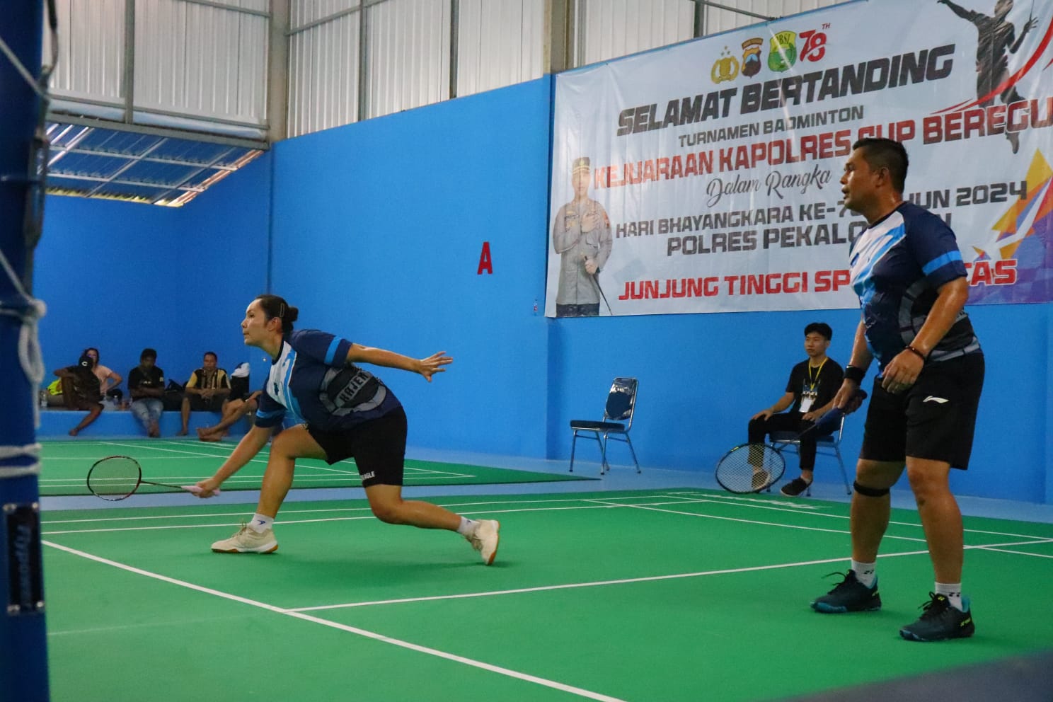 Kapolres Buka Turnamen Badminton Kapolres Pekalongan Cup 2024