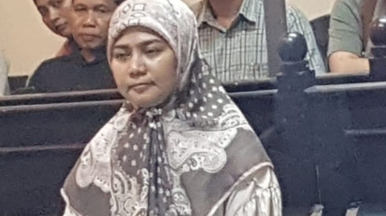 Diduga Gelapkan Tabungan Haji, Ayuk Aida Disidang