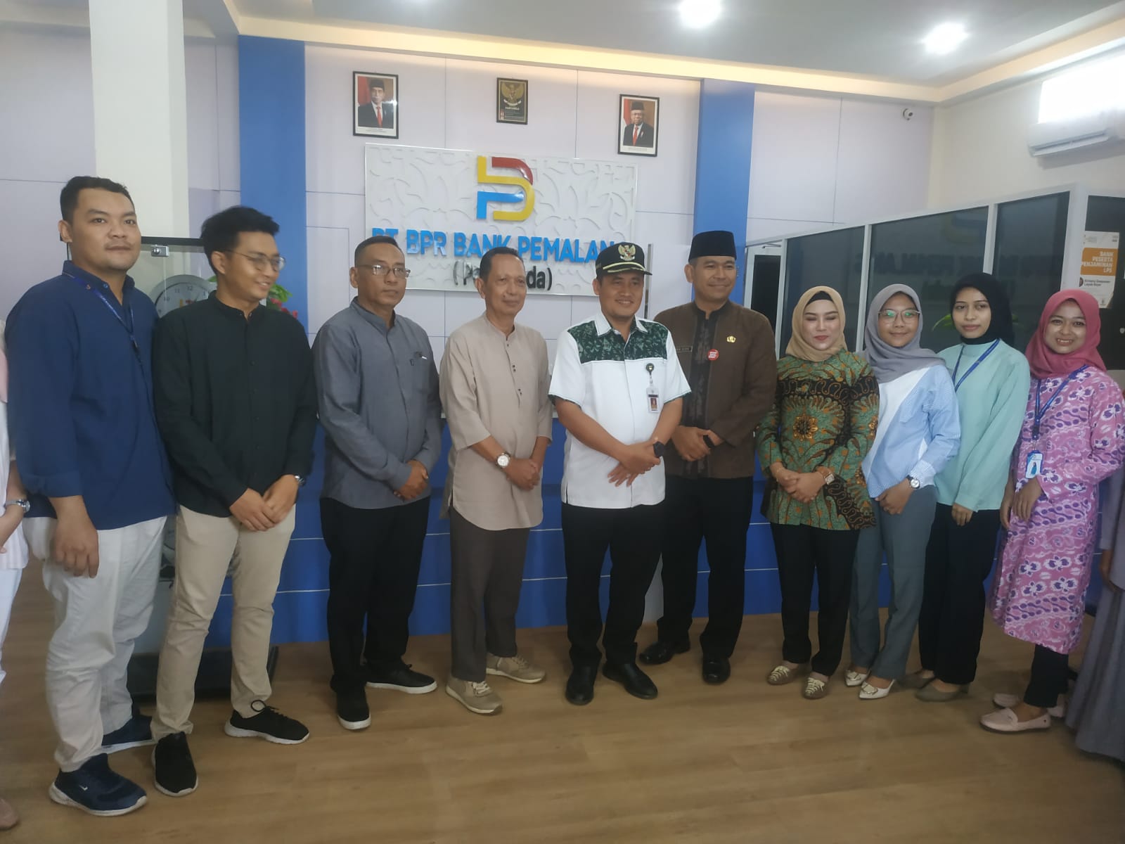 Bupati Pemalang H Mansur Hidayat ST Melaksanakan Sidak ke Kantor BPR Kabupaten Pemalang