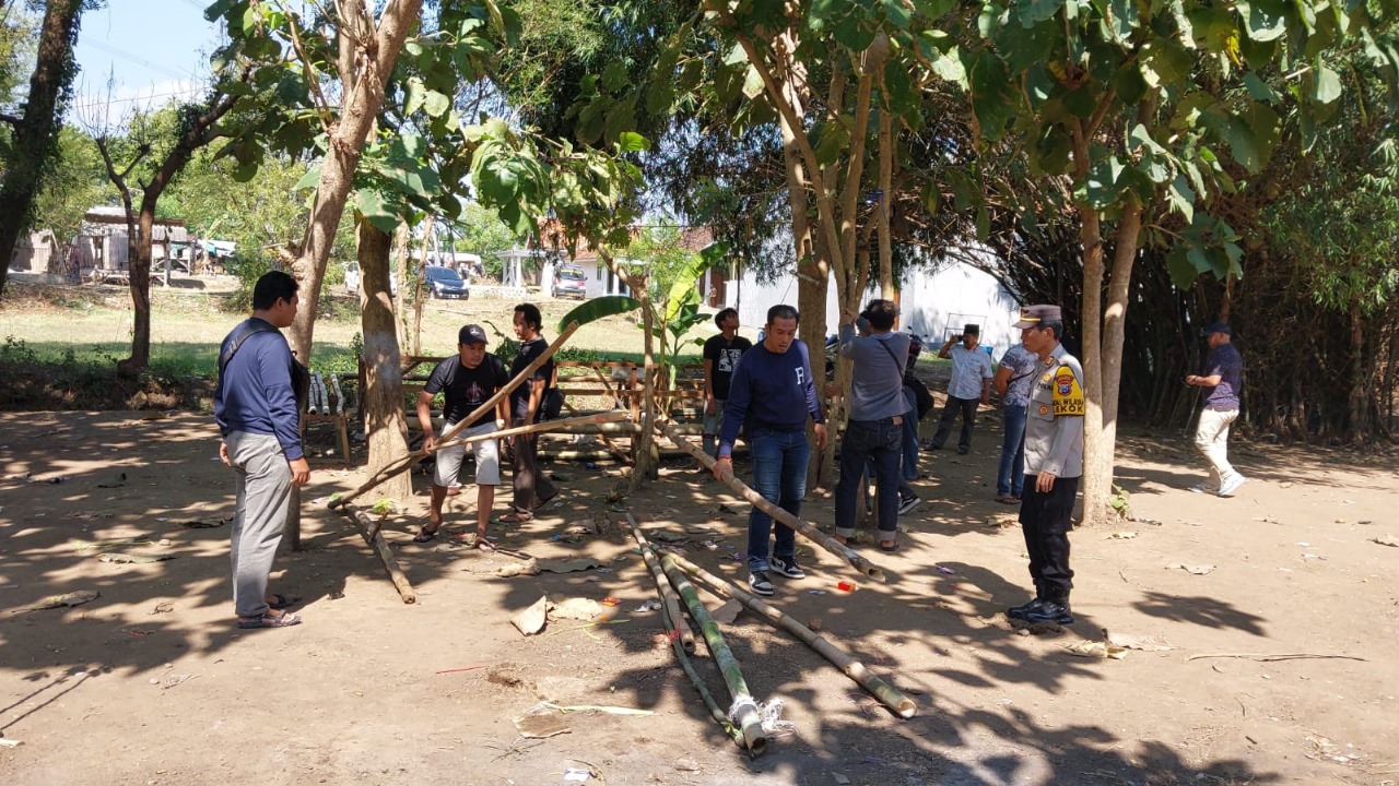 Polres Pasuruan Kota Bongkar Arena Diduga Digunakan Judi Sabung Ayam di Lekok