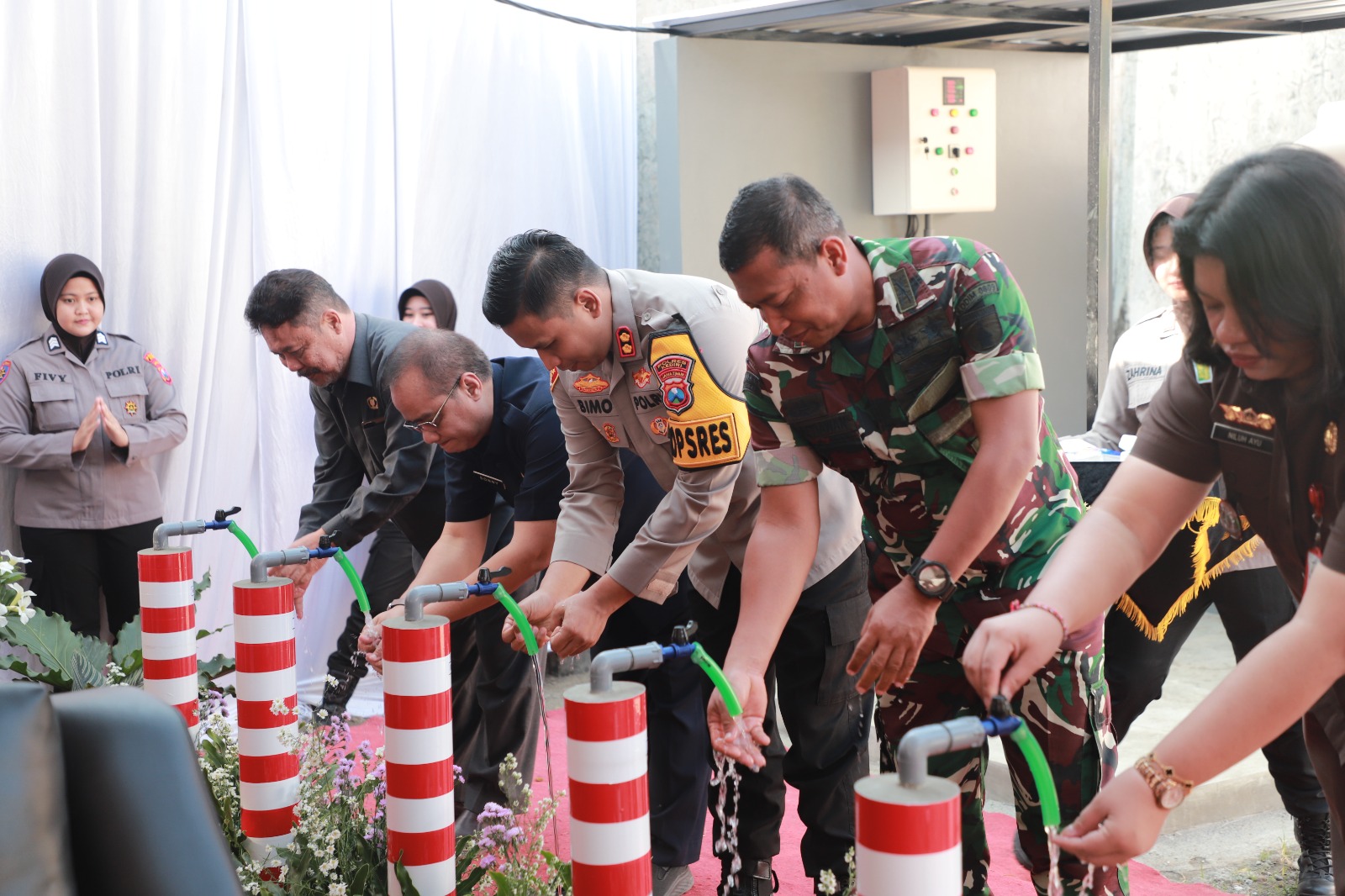 Polri Peduli, Polres Kediri Beri Bantuan Pengadaan Air Bersih Lewat Sumur Bor