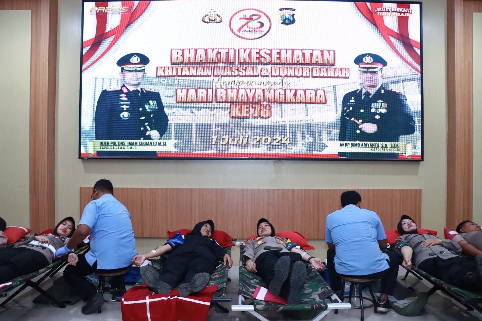 Jelang Hari Bhayangkara ke-78, Polres Kediri Gelar Baksos Donor Darah