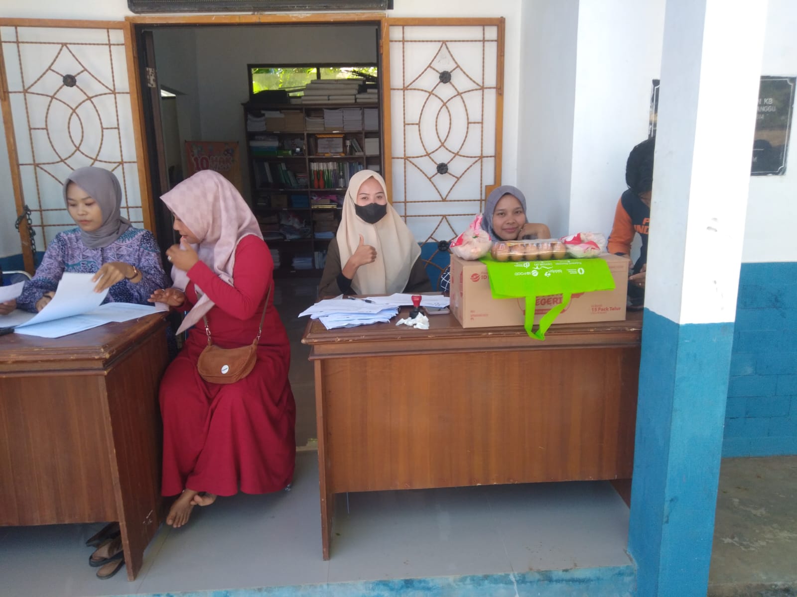 Penyaluran Bantuan Pangan di Kecamatan Cimanggu, Pandeglang