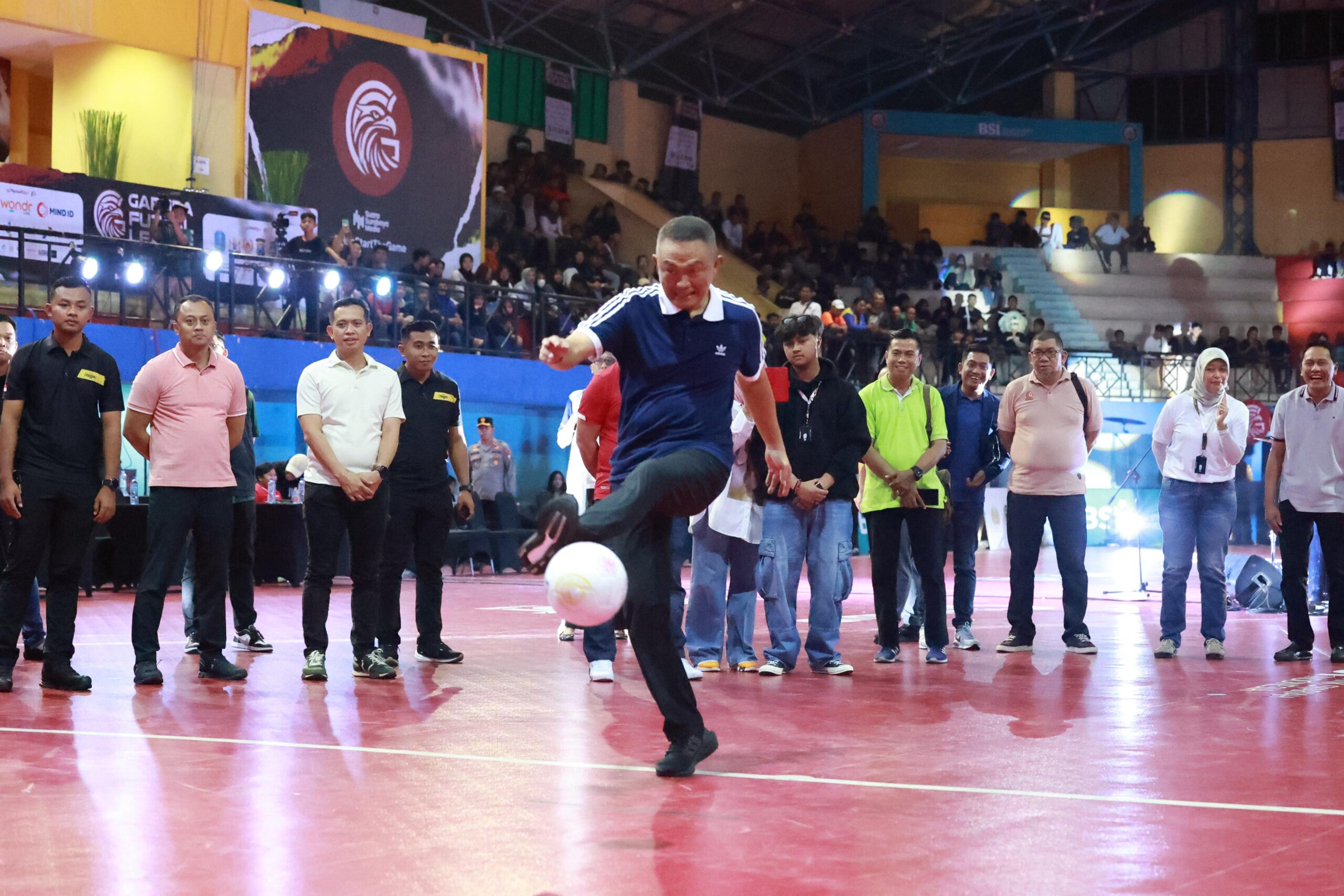 Kapolda Jatim Resmi Buka Garuda Futsal League Bersama Kadindik