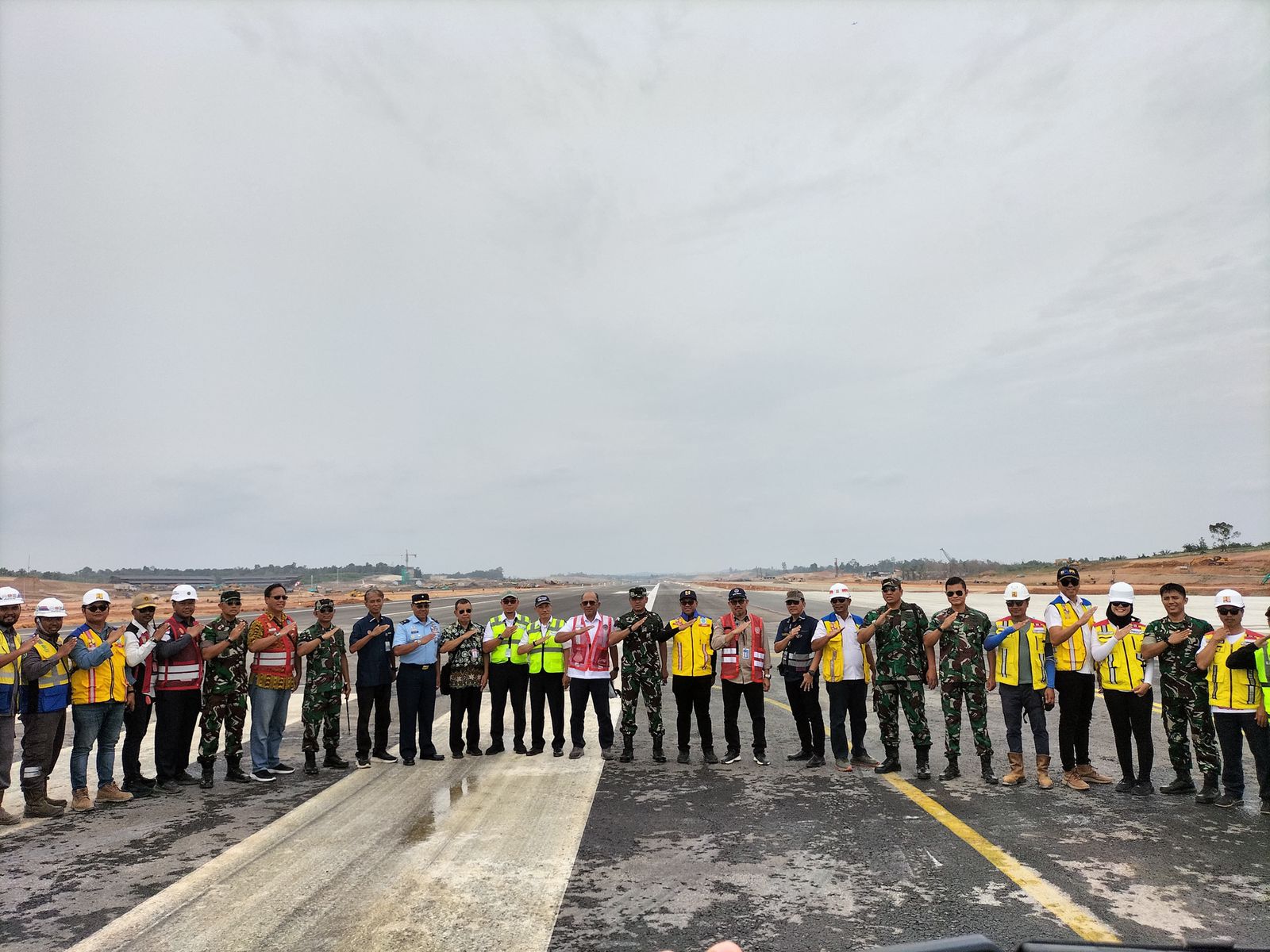 Uji Pendaratan Take Off-Landing Pesawat TNI AU di Bandara IKN