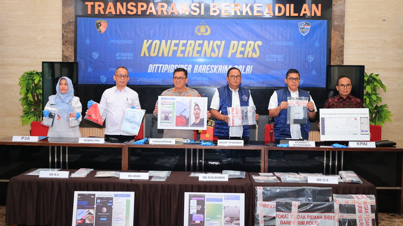 Polri Amankan Tersangka Pengelola Situs Penyebar Video Porno Anak